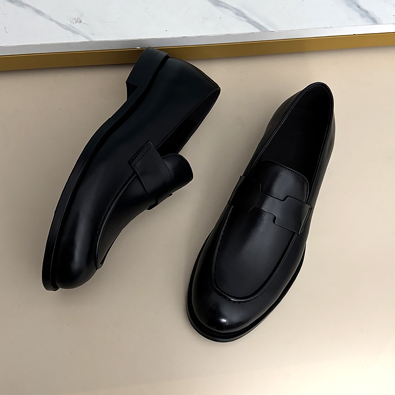 Genuine Leather Men's British Fashion Loafers, Casual and Comfortable Slip-On Shoes, Versatile Spring and Summer New Men's Shoes Genuine Leather Men's British Fashion Loafers, Casual and Comfortable Slip-On Shoes, Versatile Spring and Summer New Men's Shoes