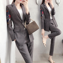 Hong Kong flavor retro plaid suit suit womens 2021 new womens Korean fashion temperament two-piece casual autumn outfit