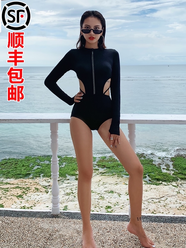 Wetsuit women's new sexy one-piece triangle swimsuit beach sunscreen thin belly cover long sleeve surf chest pad