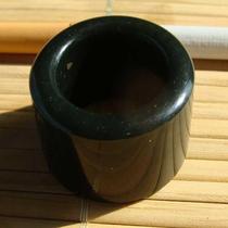 (Antique) (Jade material is warm and moist) Qinghai Jade (Black Sapphire--with copper ore points)--Finger-12#