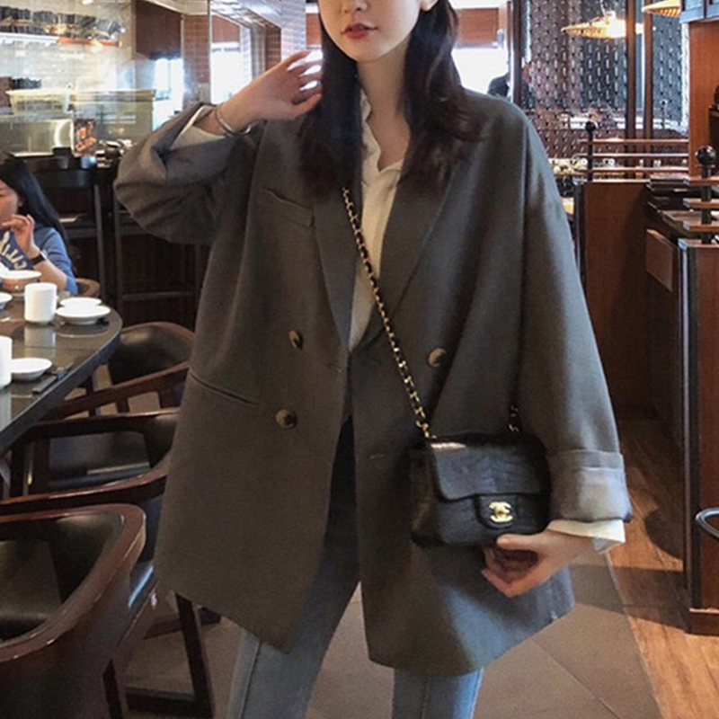 Small suit jacket woman 2022 spring and autumn new Korean version Inhlon wind black western suit jacket blouse design feeling small crowd