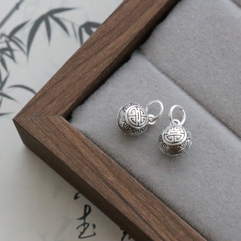The Style of Sterling Silver Pendants with Bracelets. It Is Placed with the Pure Silver Styles and Other Are 925 Silver
