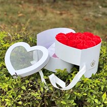 Christmas creative gift box heart-shaped double-layer rotating window flower box with hand gift Rose box Valentines Day birthday gift