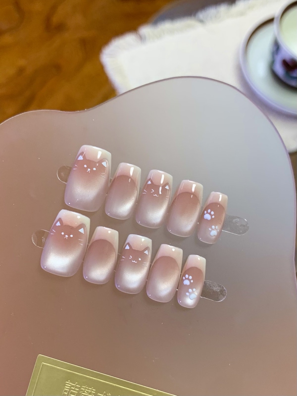 Purely Hand-Painted Cat-Themed Nails with Glass Beads, French Blush, Cat Eye Effect, Removable Nails, Everyday Short Nails That Enhance Complexion