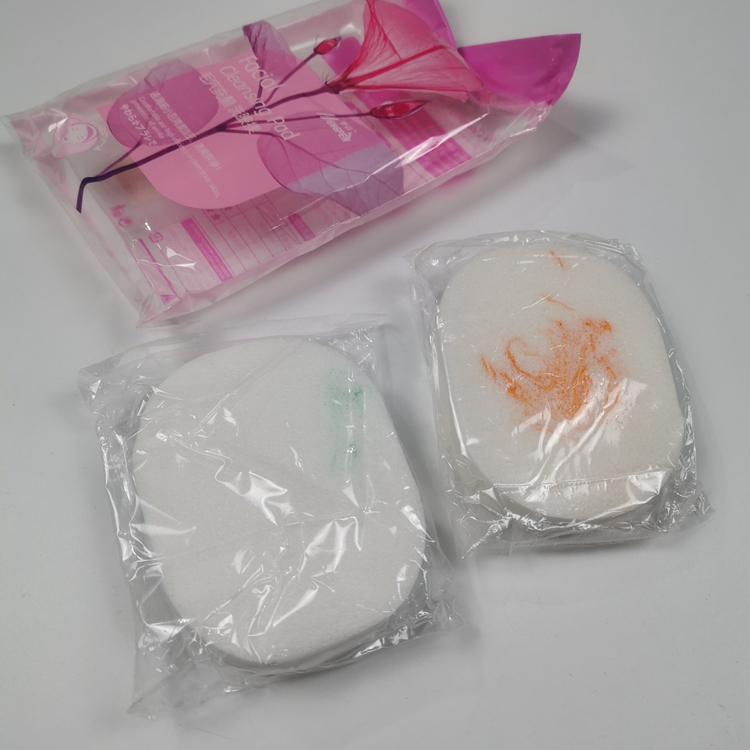 A pack of 2 dekeratinocytes to remove the black-headed seaweed wash-face bashing