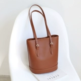 Сумка через плечо, модная оригинальная кожаная вместительная и большая сумка на одно плечо, коллекция 2022, из натуральной кожи, воловья кожа