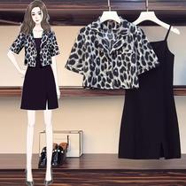 Brand discount store mall counter withdrawal cabinet womens tail cargo clearance summer street dress large size foreign atmosphere thin