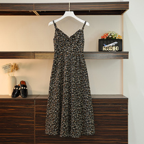 2021 Size Temperament Chiffon V-neck collars floral dress female summer fat MM hipster slim Medium-length dress