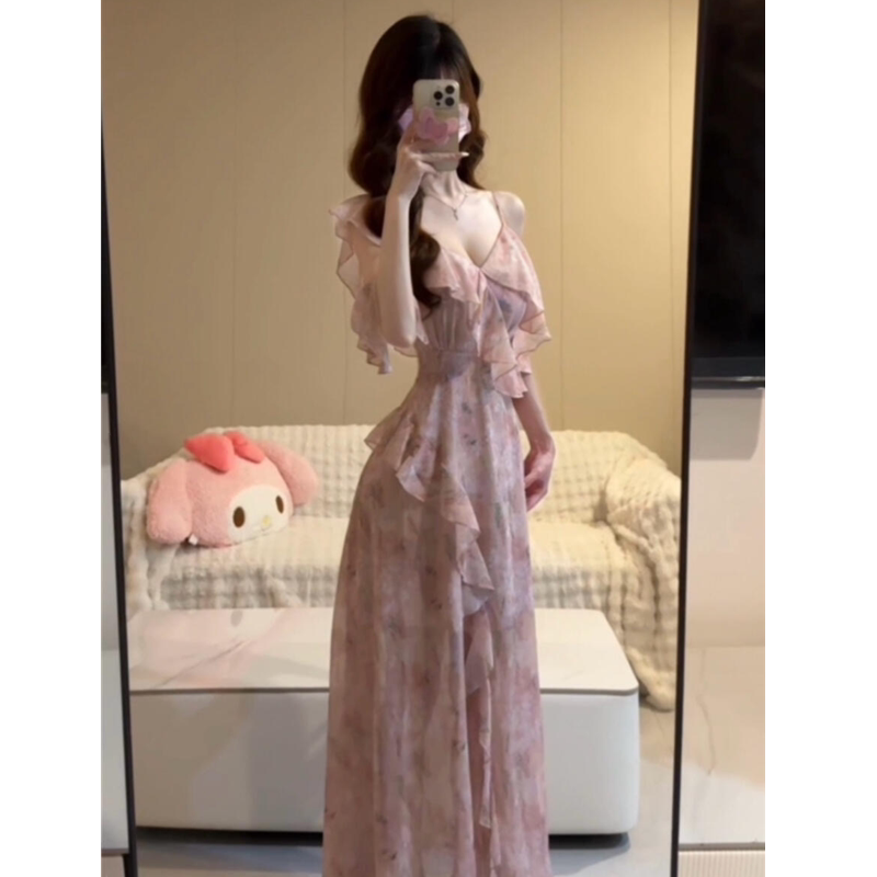 French-Style Ruffled Pink Floral Dress for Women, Summer 2026 New Style, Elegant and Stunning, Waist-Cinching Spaghetti Strap Long Dress
