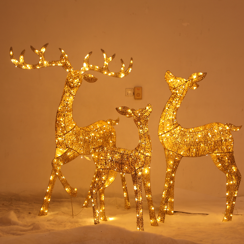 Christmas luminous deer ornaments Christmas wrought iron deer decorations mall hotel scene layout glitter plum blossom elk