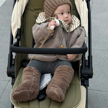 Baby Socks and Shoes for Autumn and Winter, Warm and Thickened, Suitable for Outdoor Use, Floor Socks, Baby Sock Boots, Small Infant Furry Shoes, Leg-Protecting Sock Covers