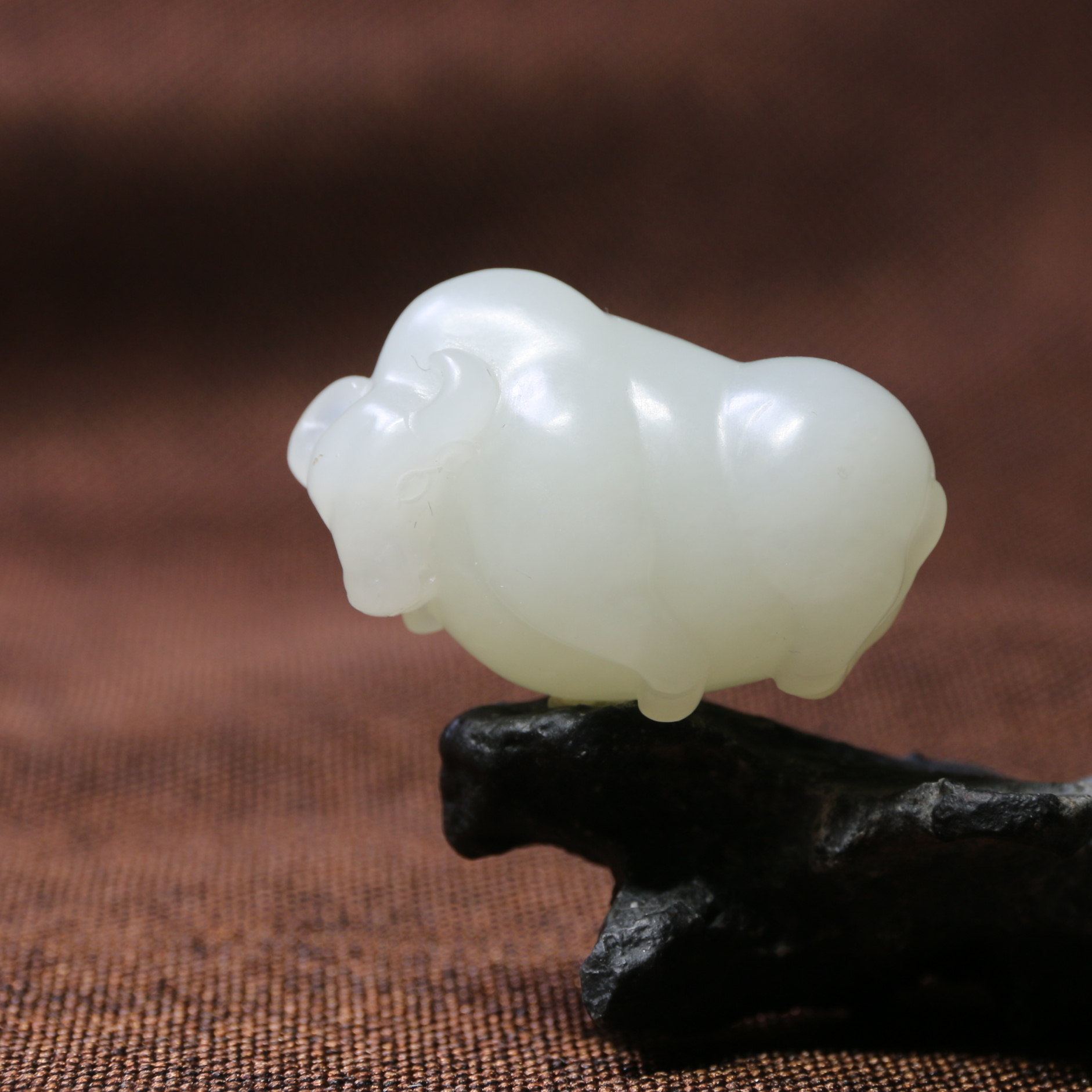 Shi Lipai Hetian Jade Zodiac pendant Sheep fat white jade boutique