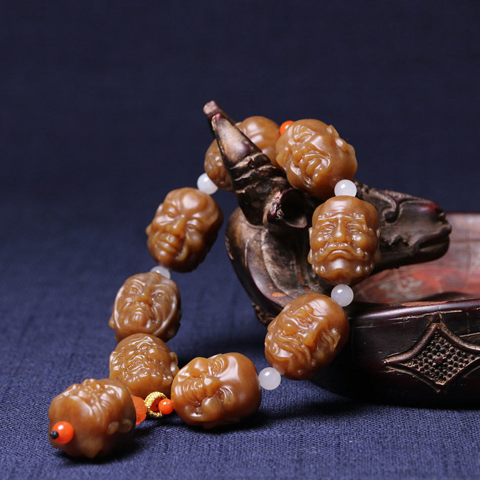 Shi Li School Hetian jade Sugar white jade Eighteen Arhats three-dimensional carving Xinjiang Hetian jade