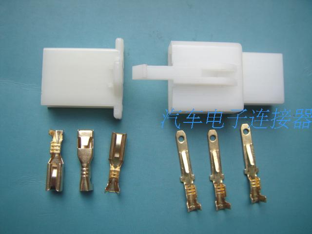 2 8 3P Quadrilateral insertion connecting wire Automotive connector harness connector Automotive plug 3 Line