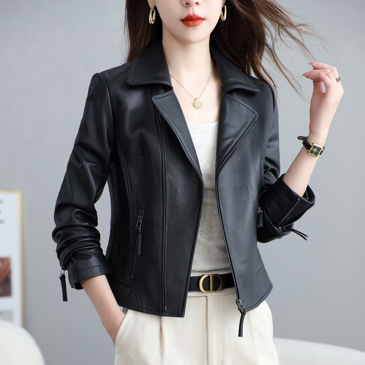 Haining Genuine Leather Jacket for Women 2025 New Fashion Leather Jacket Short Slim Fit Petite Sheepskin Coat Black