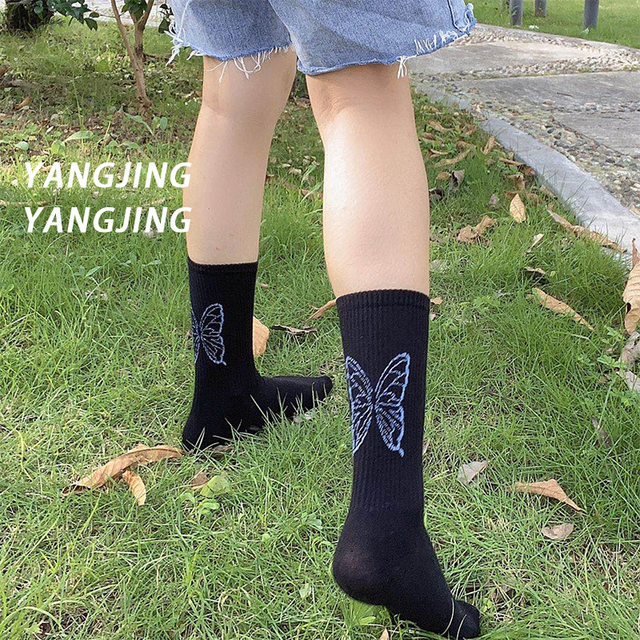 ຕົ້ນສະບັບ / ໃໝ່ Butterfly Socks Sports Mid-Tube Socks Ins Trendy Women's Socks Pure Cotton Skateboard Socks Summer Versatile Style