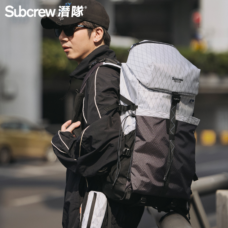 Subcrew Outdoor Backpack Large Capacity Travel Mountaineering Bag Men and Women Hiking Backpack Sports Commuting Computer Bag