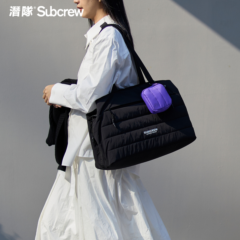 Subcrew Large-Capacity Computer Tote Bag, Hand-Held Shoulder Bag, Crossbody Bag, Trendy and Fashionable Mommy Tote Bag Subcrew Large-Capacity Computer Tote Bag, Hand-Held Shoulder Bag, Crossbody Bag, Trendy and Fashionable Mommy Tote Bag