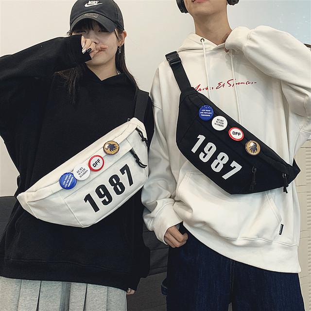 ກະເປົ໋າ Crossbody ຍີ່ຫໍ້ trendy ຂອງຜູ້ຊາຍຂະຫນາດໃຫຍ່ຄວາມອາດສາມາດຫນ້າເອິກ ຖົງກິລາ shoulder bag canvas bag new ins trendy waist bag