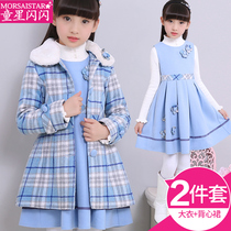 Girls  coat Korean version of the spring female big boy coat Foreign style spring and autumn girl plaid coat medium-long section