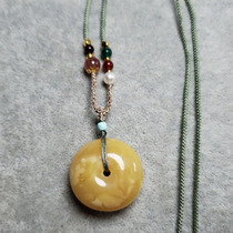 Natural amber beeswax Russian white flower chicken fat yellow demon flower hidden buckle button princess buckle exquisite pendant pendant