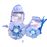 Цветы и кошки девчонка в детском саду локаль айша танце