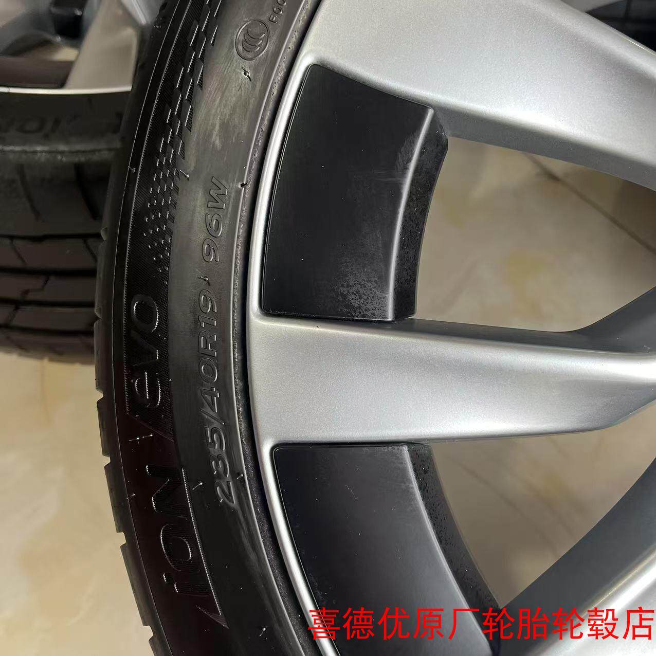 特斯拉焕新3P原厂19寸曲速轮毂值不值得换？2026年升级趋势全解析