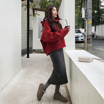 Autumn and winter 2021 new womens style French retro jumpsuit skirt sweater sweater with skirt two-piece dress