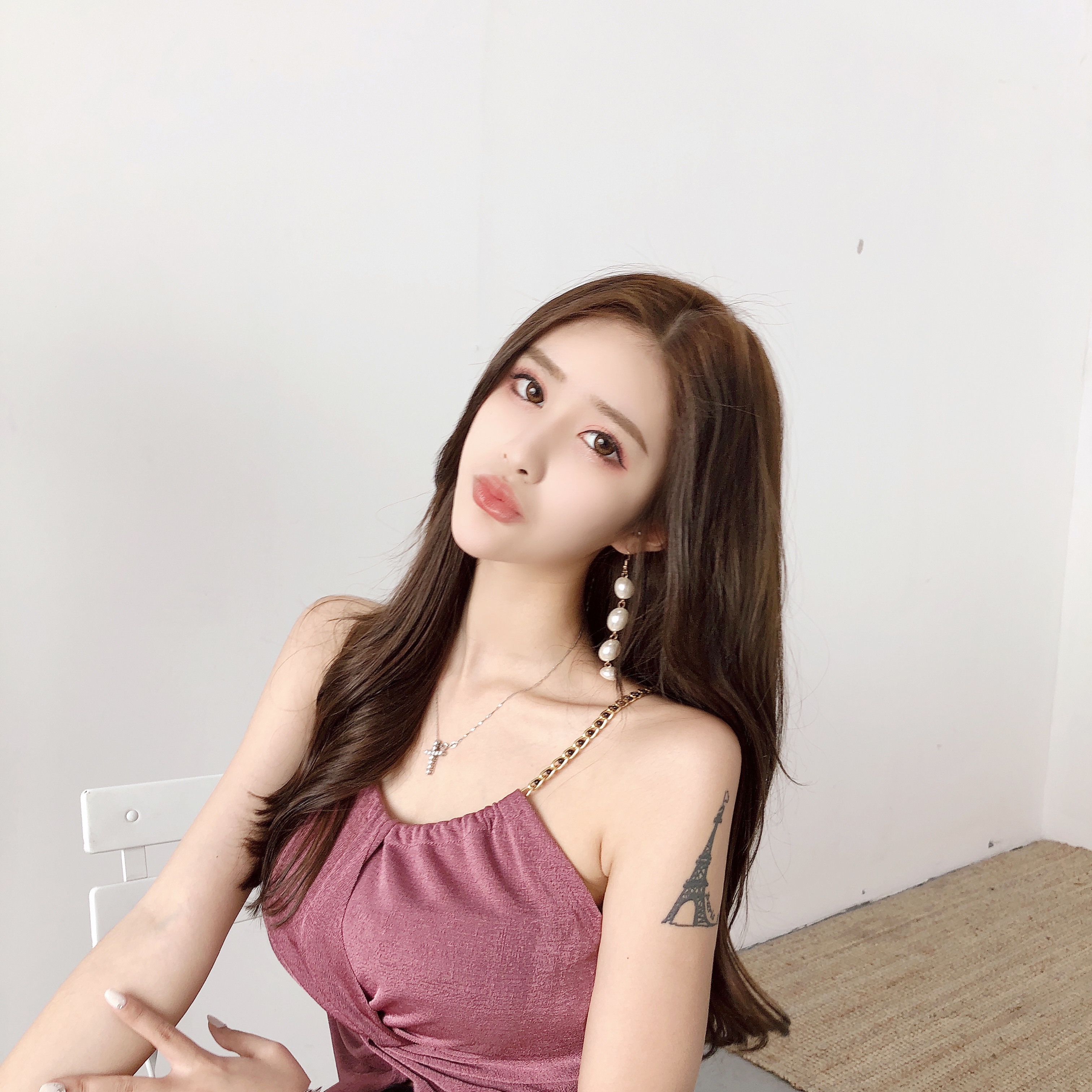 Mạng lưới màu đỏ với cùng một đoạn xã hội phát trực tiếp nhanh quần áo nữ neo quần áo gợi cảm ngắn dây đeo bên ngoài mặc mùa hè thời trang nữ