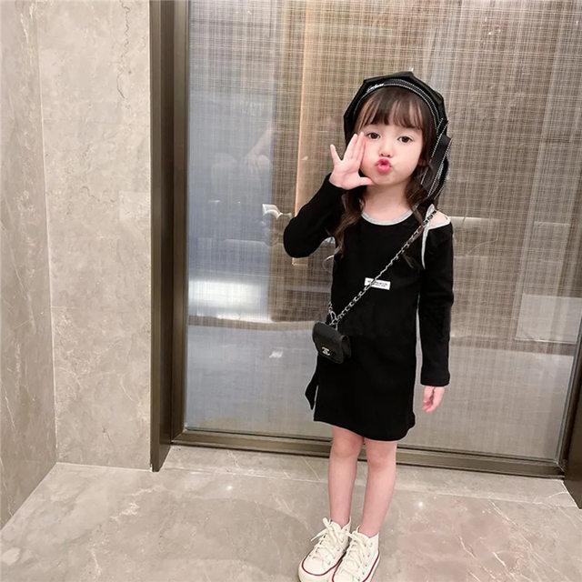 Girls' Western-style split off-shoulder dress 2022 spring and autumn new Korean children's fashionable long-sleeved mid-length A-line skirt