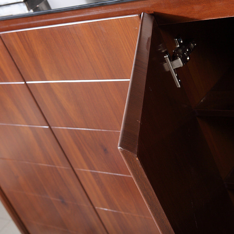 �¹������������������������704