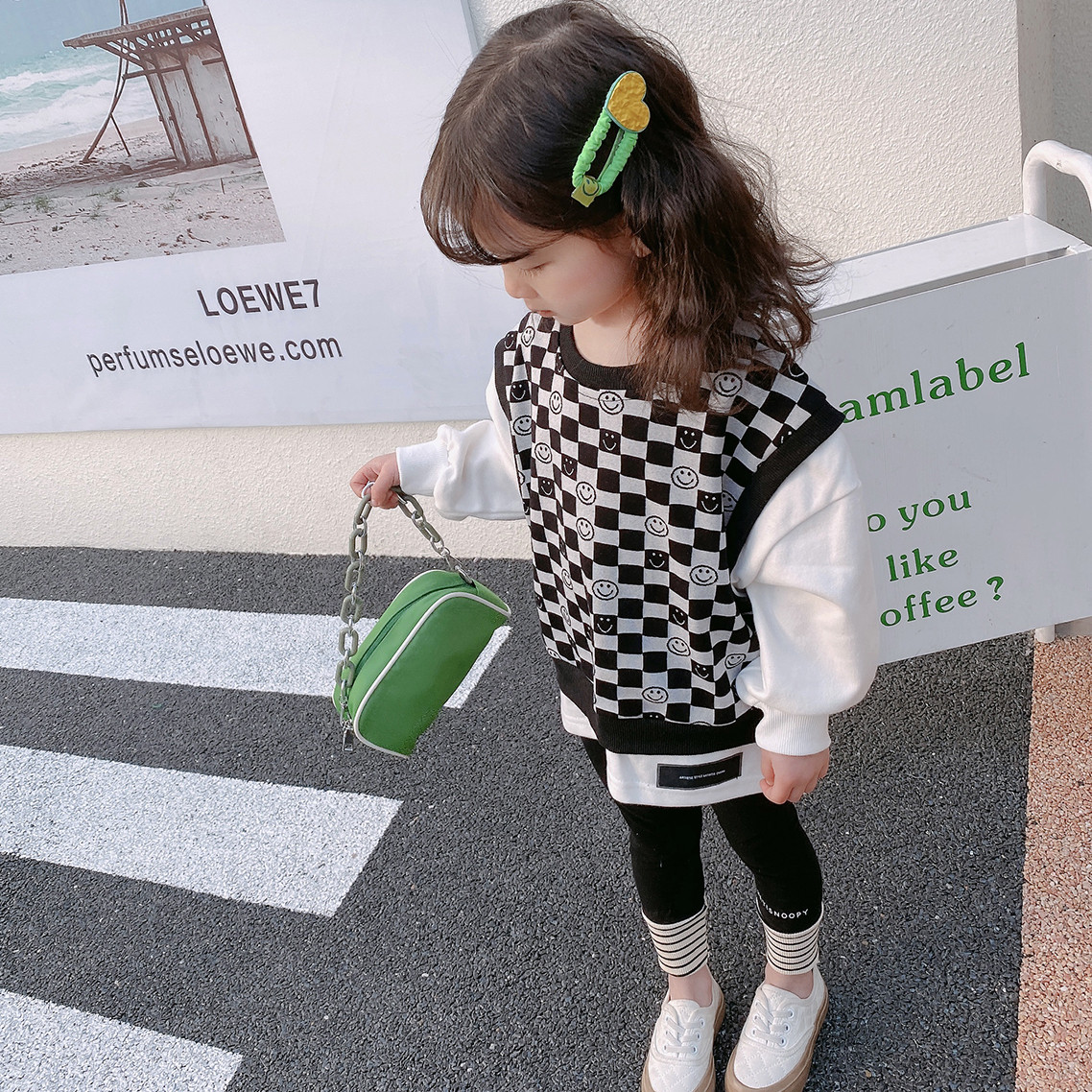 Girl's checkerboard govewear spring autumn 2022 new children's spring clothing women's baby internet red Korean version fake two pieces of clothes