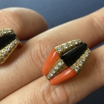 4 30 Diamond Onyx 8k Gold Earrings