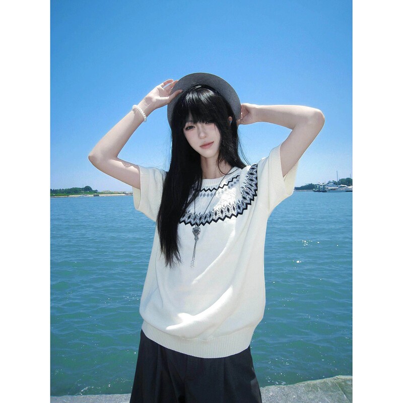 Cleanfit Fair Isle Knit Short-Sleeve T-Shirt for Men and Women, Summer High-End Style with Small Neckline, Relaxed Fit Couple's Half-Sleeve Cleanfit Fair Isle Knit Short-Sleeve T-Shirt for Men and Women, Summer High-End Style with Small Neckline, Relaxed Fit Couple's Half-Sleeve