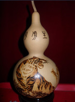 Natural hyacinth handicraft imbued with a good fortune and a high rise of tiger and tiger