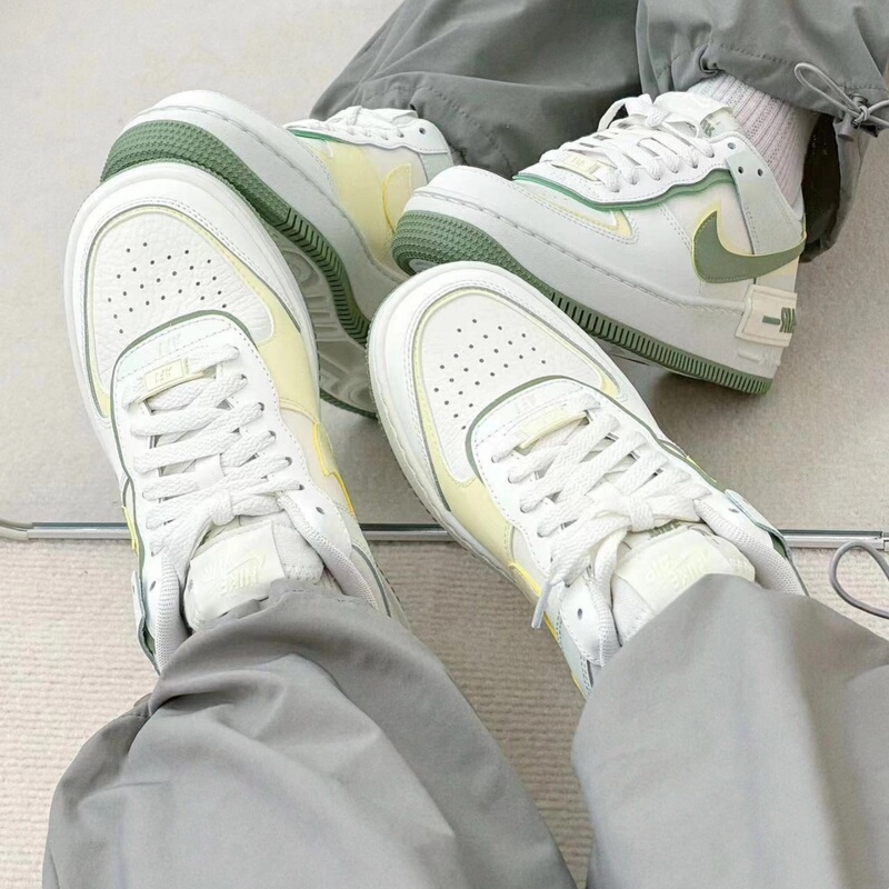 Nike Air Force 1 Air Force One Lightweight Retro Trendy Sports and Leisure Sneakers
