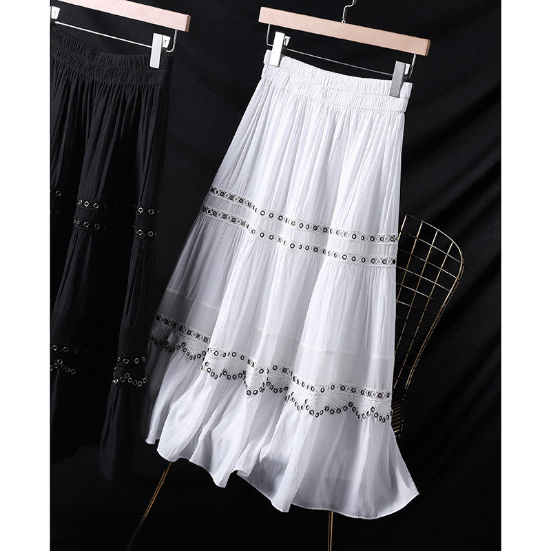 Reworking circle positioning hollowed-out embroidery high-end good goods tightness high waist A Chinese character long version of half body dress 80163