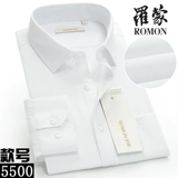 Черная рубашка, пиджак классического кроя, костюм