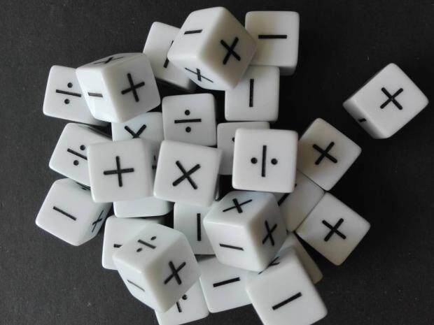 Dice plus minus 6 pasta color subs 4 then operation 16mm Number sixteen Colour square Angle Press Gram Thrower Toy