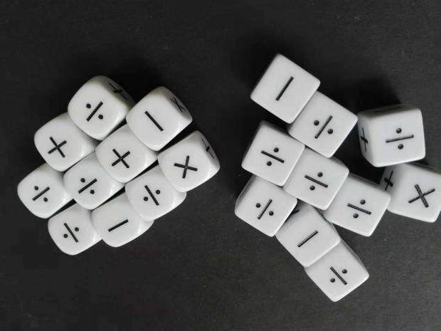 White plus minus the dice - * four-then operational teaching 16 rounded corner square right angle six-face engraving color son