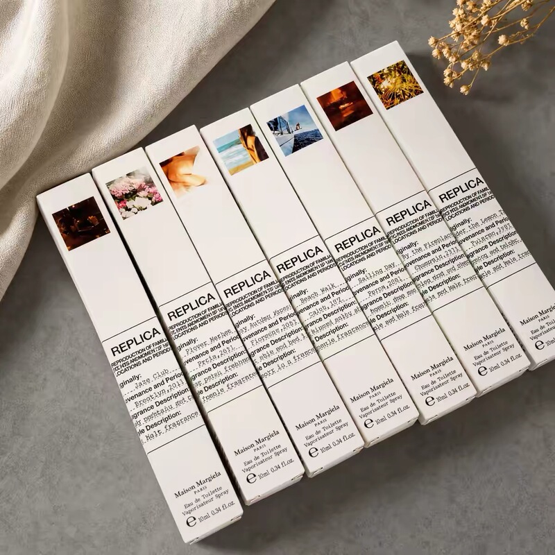 Maison Margiela Lazy Sunday Morning Warm Fireplace Voyage Story Jazz Lounge Perfume Sample after a Sip 10ml