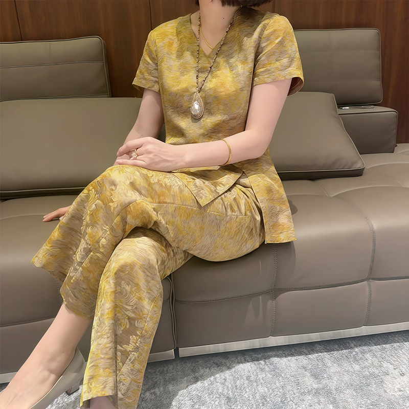 New Chinese-Style National Trend Yellow Suit for Women, 2026 Summer New Large Size Buttoned Stylish Top and Pants Two-Piece Set New Chinese-Style National Trend Yellow Suit for Women, 2026 Summer New Large Size Buttoned Stylish Top and Pants Two-Piece Set