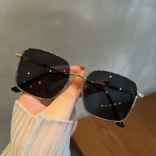 Черные квадратные ретро металлические солнцезащитные очки, в корейском стиле, популярно в интернете, коллекция 2022