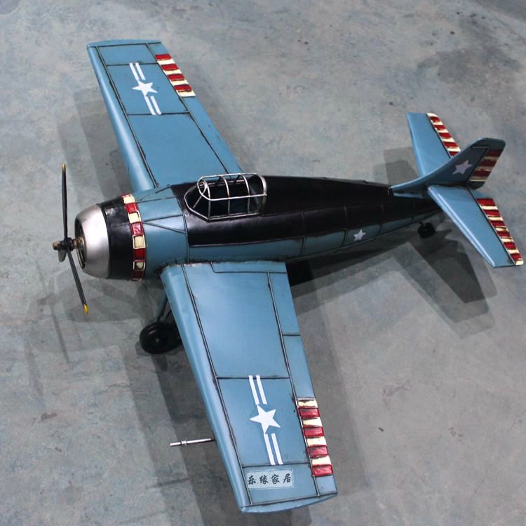Tin fighter model ornaments retro industrial style dining room bar Internet cafe shopping mall shop decoration ornaments