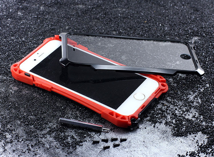 R-JUST Amira Heavy Duty Dirtproof Shockproof Rainproof Aluminum Metal Bumper Carbon Fiber Back Cover Case for Apple iPhone 6S/6 & iPhone 6S Plus/6 Plus & iPhone SE/5S/5