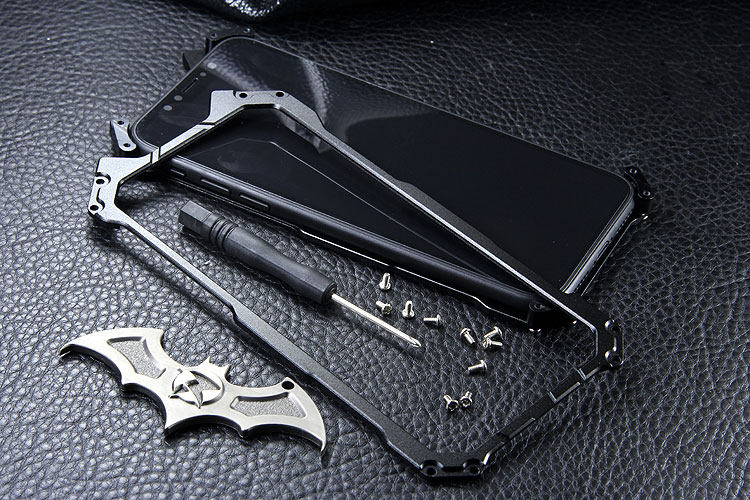 R-Just Batman Shockproof Aluminum Shell Metal Case with Custom Batarang Stent for Apple iPhone X