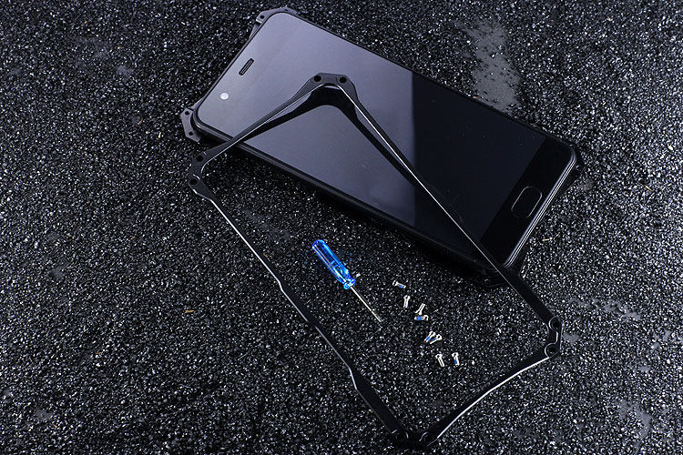 Luphie Roadster Sports Car Luxury Aluminum Metal Case Cover for Huawei P10 & Huawei P10 Plus