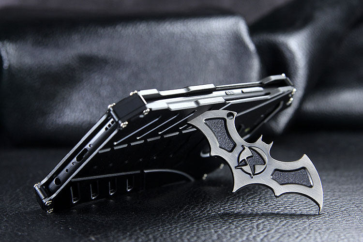 R-Just Batman Shockproof Aluminum Shell Metal Case with Custom Batarang Stent for Huawei nova 2 & Huawei nova 2 Plus