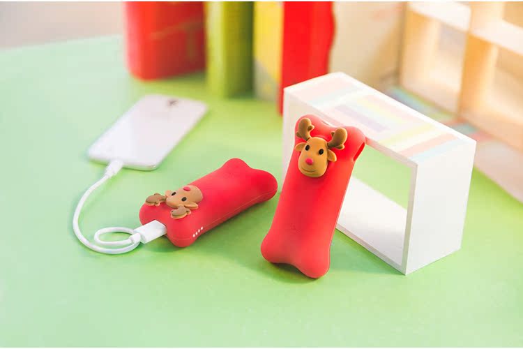 Bộ xương di động đích thực / xương 6700M dung lượng lớn Android Apple có thể lấy kho báu trên máy bay - Ngân hàng điện thoại di động giá cục sạc dự phòng