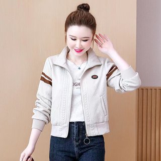 Autumn and winter short coat for small people, versatile and age-reducing style